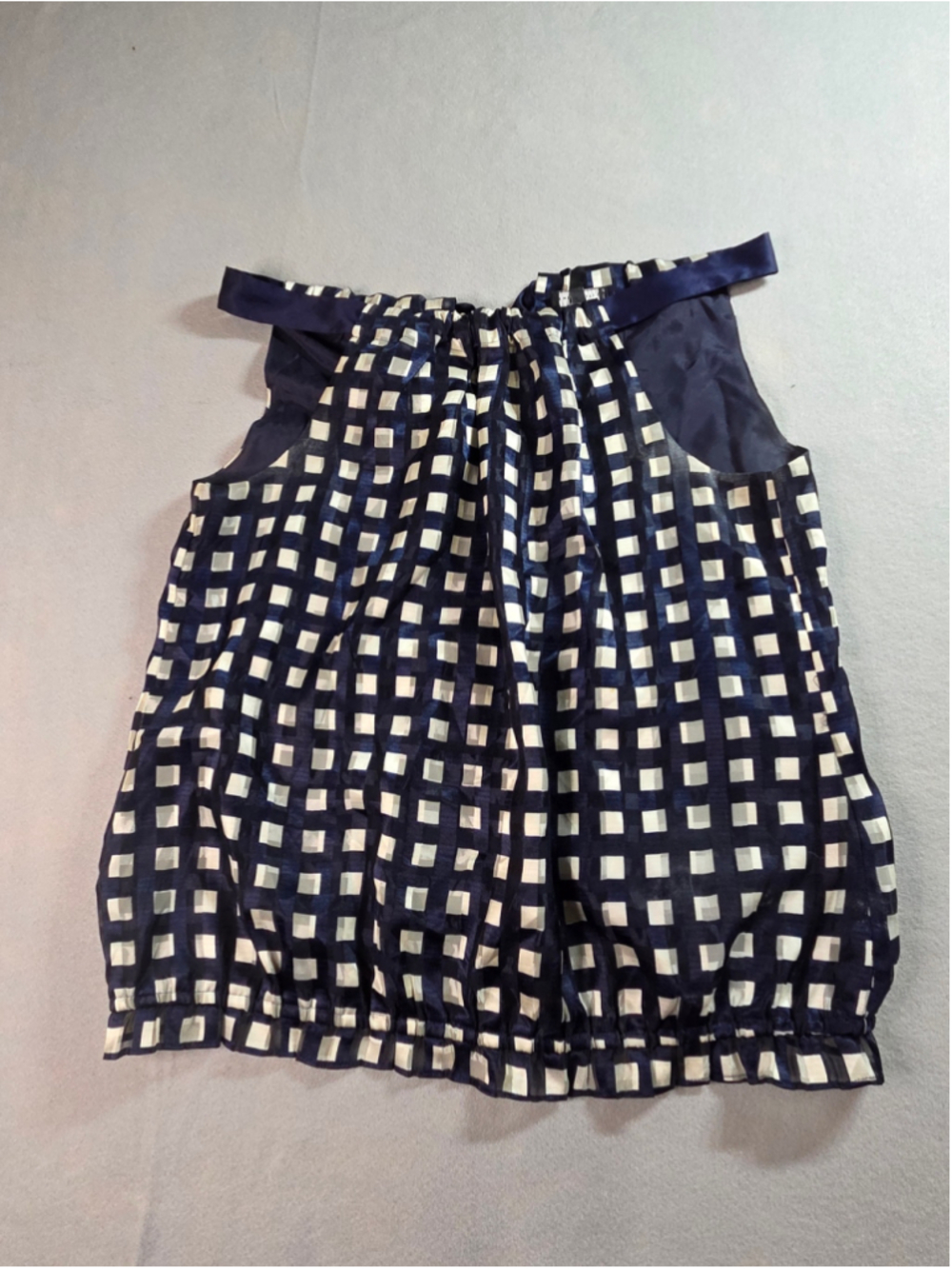 Women's The Limited Navy and White Checkered Sleeveless Blouse Size L